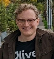 Hugh Smith 氏